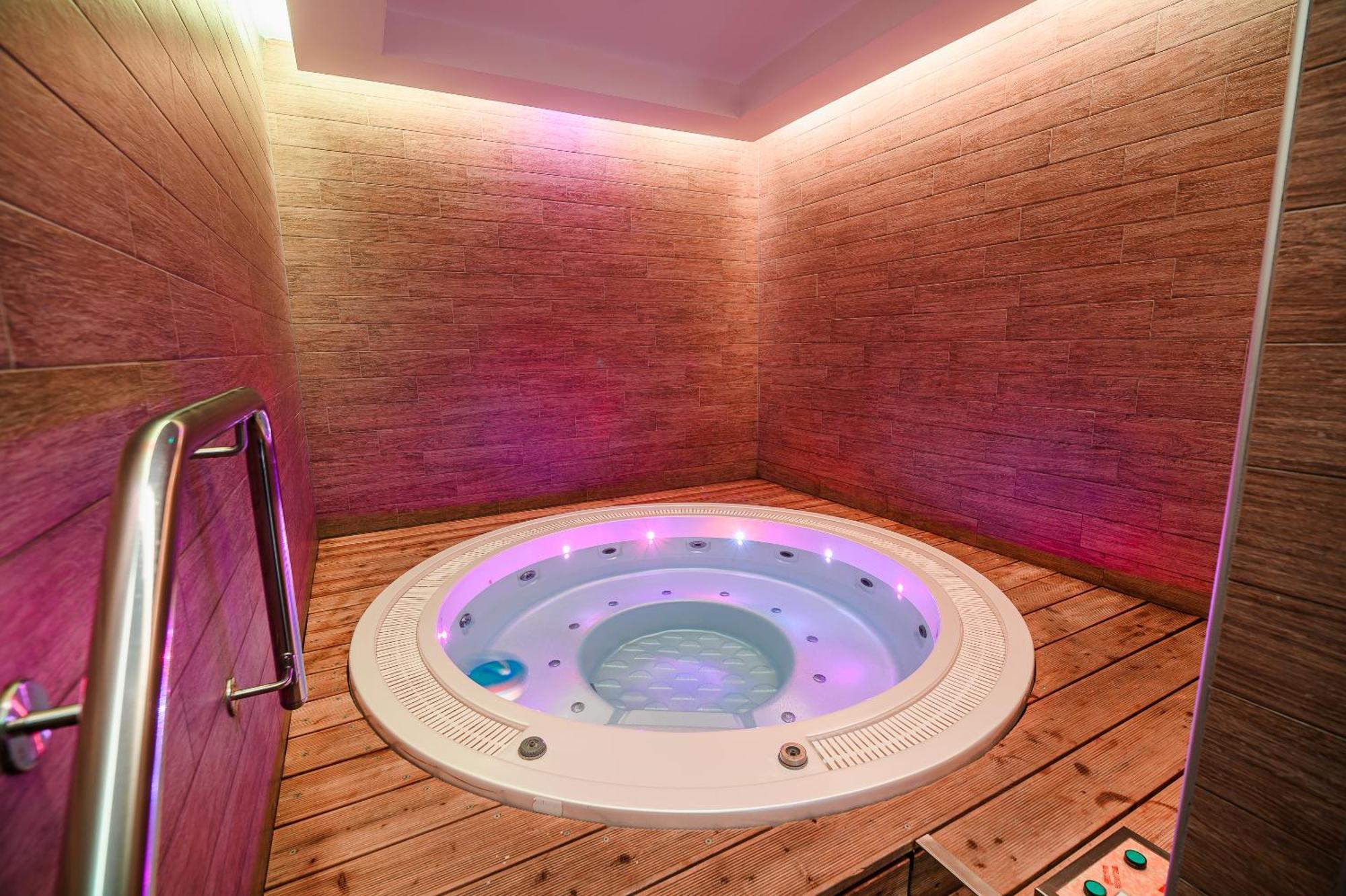 Glamping Maleric With Natural Pool Dragatus Екстер'єр фото